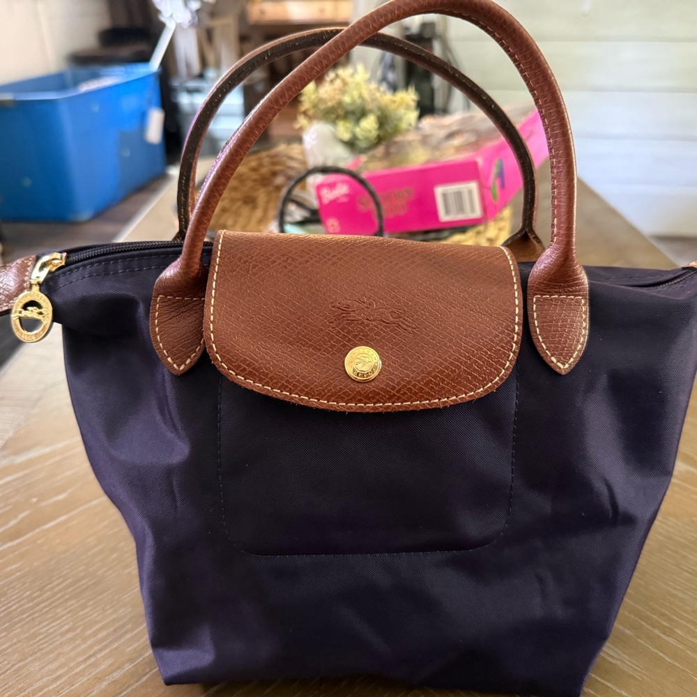 Small longchamp bag navy blue
